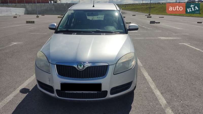 Микровэн Skoda Roomster 2007 в Львове