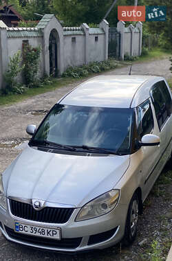 Микровэн Skoda Roomster 2010 в 