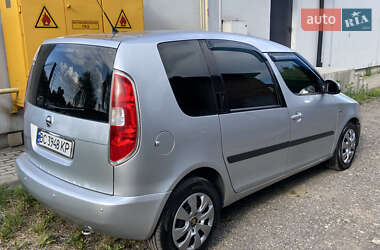 Микровэн Skoda Roomster 2010 в 