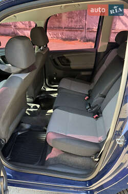 Микровэн Skoda Roomster 2009 в 