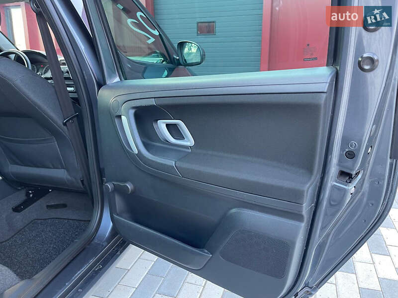 Микровэн Skoda Roomster 2008 в Львове