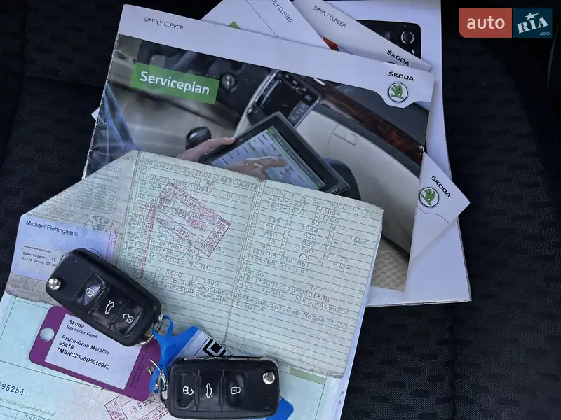 Микровэн Skoda Roomster 2013 в Луцке документ