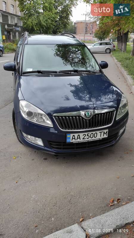 Мікровен Skoda Roomster 2012 в Харкові