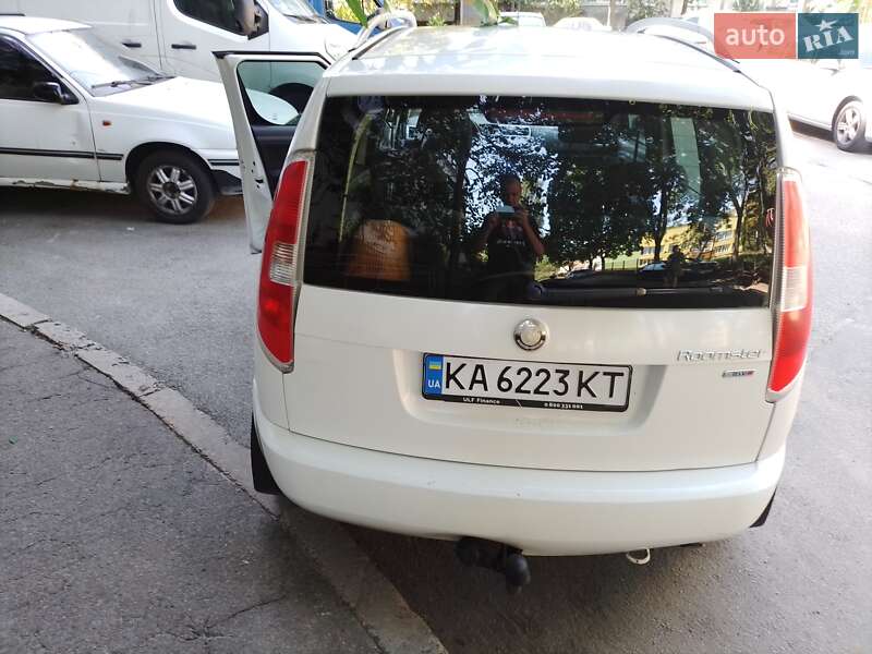 Микровэн Skoda Roomster 2008 в Киеве