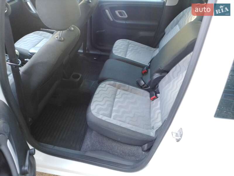 Микровэн Skoda Roomster 2008 в Киеве