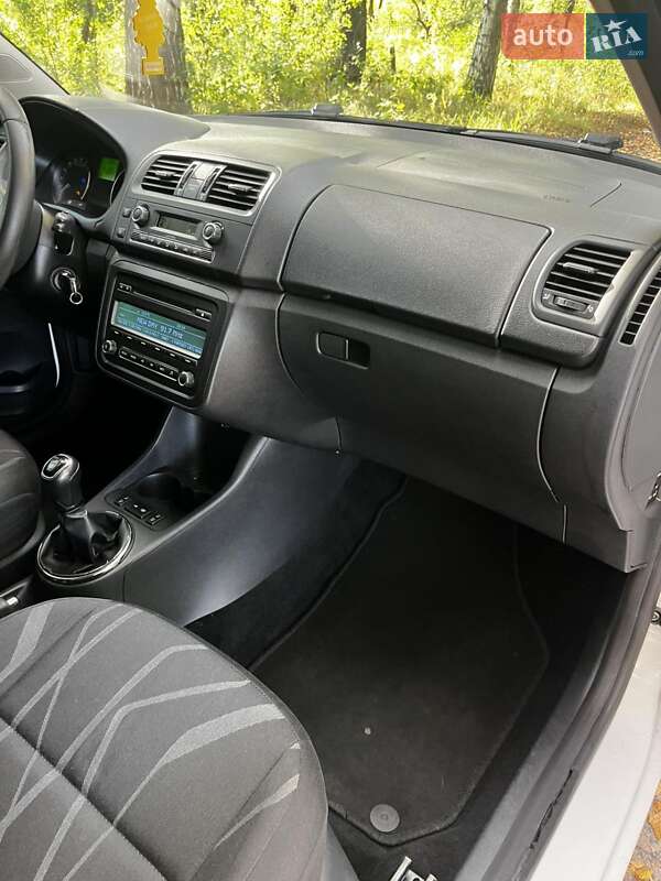 Мікровен Skoda Roomster 2014 в Звягелі