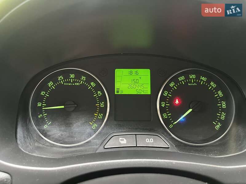 Мікровен Skoda Roomster 2014 в Звягелі