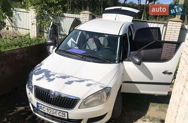 Микровэн Skoda Roomster 2013 в 