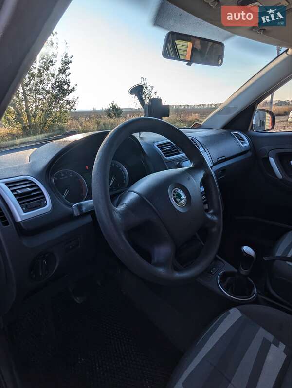 Микровэн Skoda Roomster 2008 в Киеве