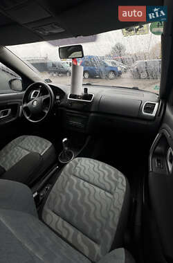 Микровэн Skoda Roomster 2009 в 