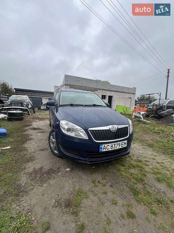 Микровэн Skoda Roomster 2011 в Луцке