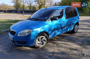 Микровэн Skoda Roomster 2009 в Каменском
