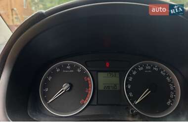 Микровэн Skoda Roomster 2008 в 