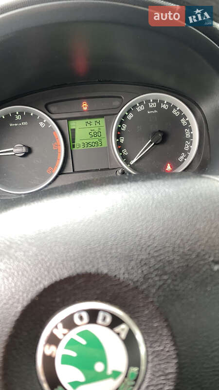 Микровэн Skoda Roomster 2007 в Каменец-Подольском фото 17 Микровэн Skoda Roomster 2007 в Каменец-Подольском