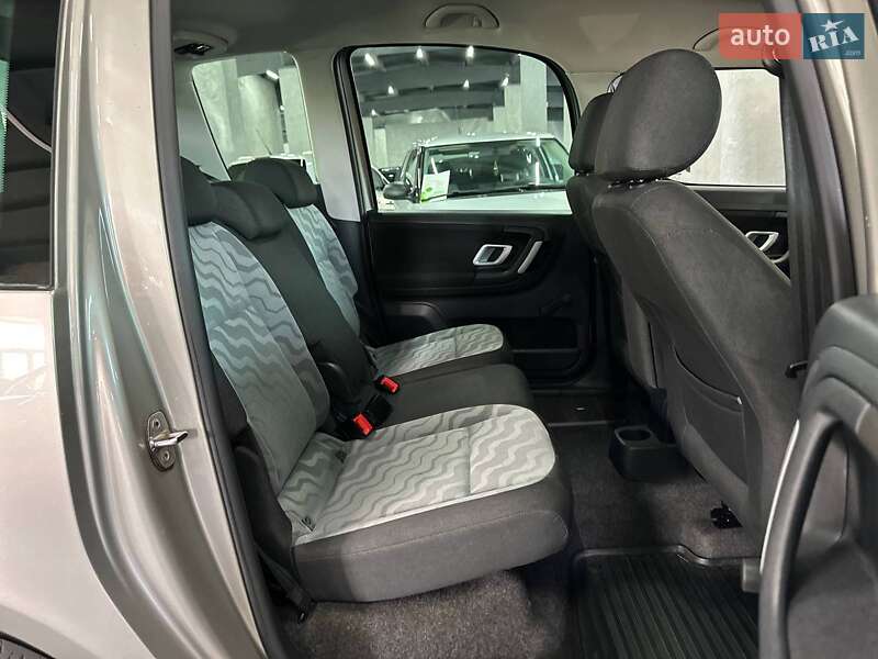 Микровэн Skoda Roomster 2008 в Каменском фото 17 Микровэн Skoda Roomster 2008 в Каменском