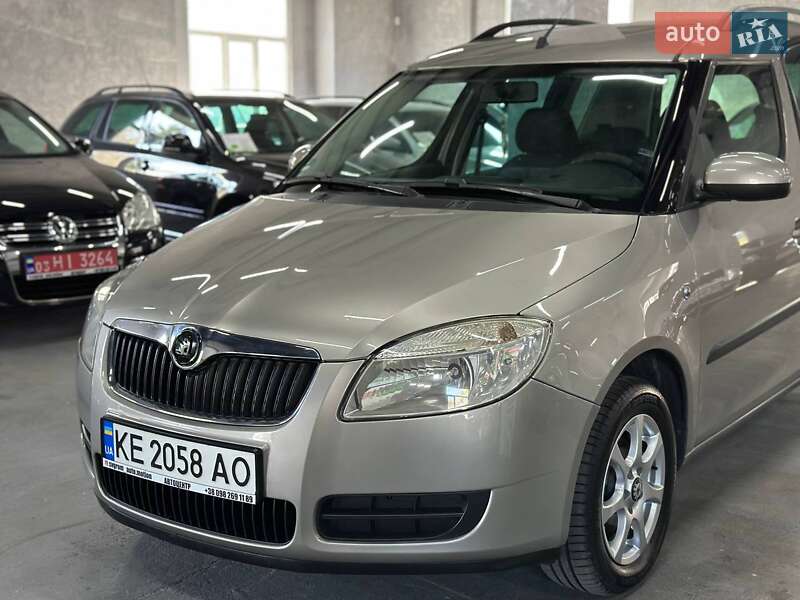 Микровэн Skoda Roomster 2008 в Каменском фото 3 Микровэн Skoda Roomster 2008 в Каменском
