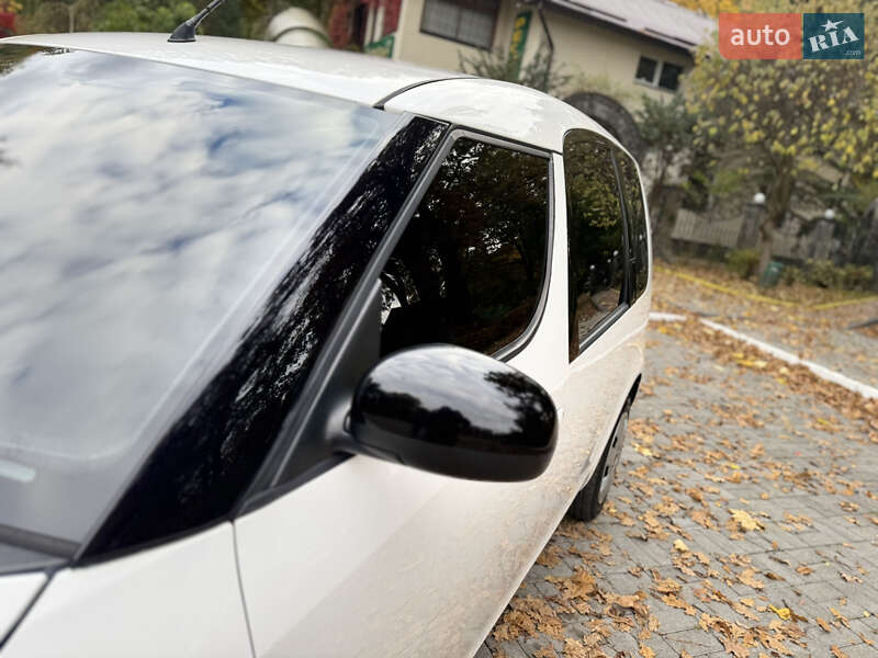 Микровэн Skoda Roomster 2007 в Дрогобыче фото 29 Микровэн Skoda Roomster 2007 в Дрогобыче