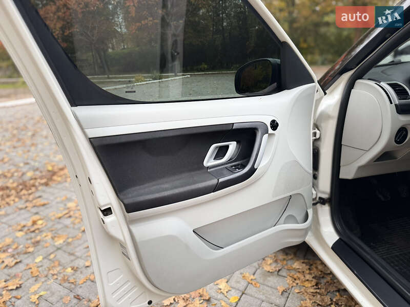 Микровэн Skoda Roomster 2007 в Дрогобыче фото 42 Микровэн Skoda Roomster 2007 в Дрогобыче