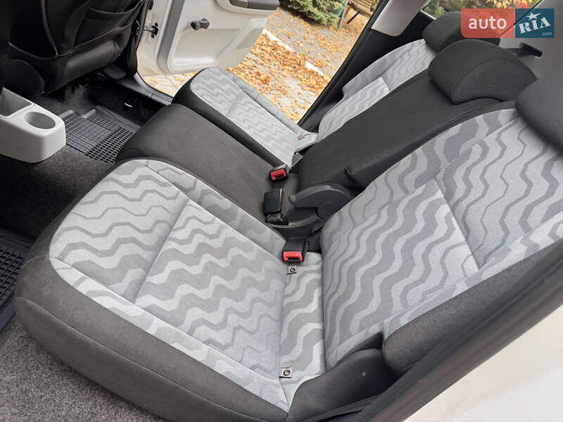 Микровэн Skoda Roomster 2007 в Дрогобыче фото 69 Микровэн Skoda Roomster 2007 в Дрогобыче