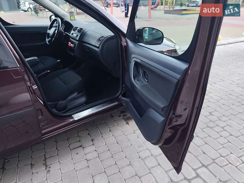 Микровэн Skoda Roomster 2013 в Харькове