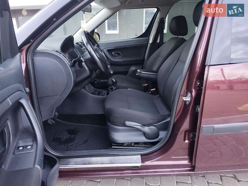 Микровэн Skoda Roomster 2013 в Харькове