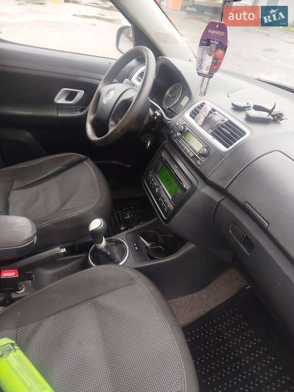 Микровэн Skoda Roomster 2008 в Казатине