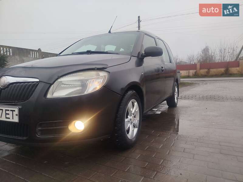 Микровэн Skoda Roomster 2008 в Казатине