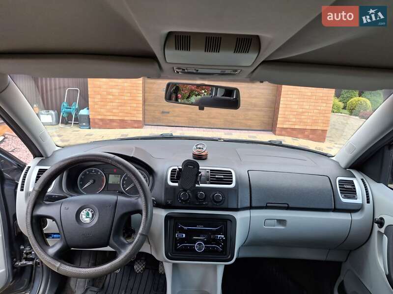 Микровэн Skoda Roomster 2007 в Городке