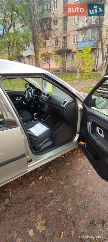 Микровэн Skoda Roomster 2008 в Киеве