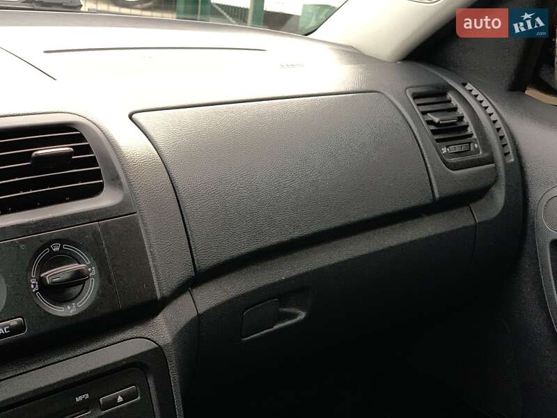 Мікровен Skoda Roomster 2011 в Бердичеві фото 47 Мікровен Skoda Roomster 2011 в Бердичеві