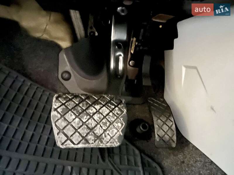 Микровэн Skoda Roomster 2008 в Умани фото 67 Микровэн Skoda Roomster 2008 в Умани