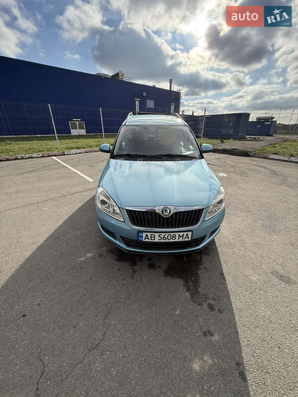 Микровэн Skoda Roomster 2011 в Виннице