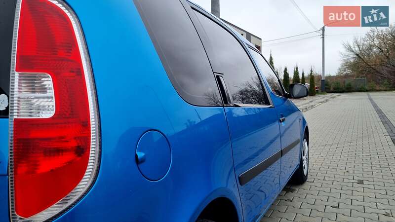 Микровэн Skoda Roomster 2009 в Луцке