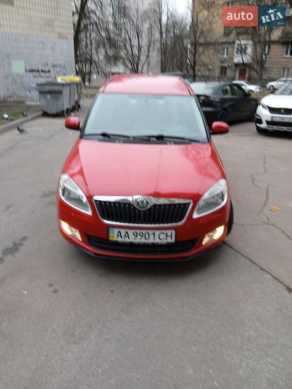 Микровэн Skoda Roomster 2011 в Киеве фото 2 Микровэн Skoda Roomster 2011 в Киеве