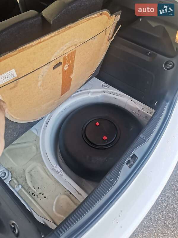 Микровэн Skoda Roomster 2010 в Великом Дальнике