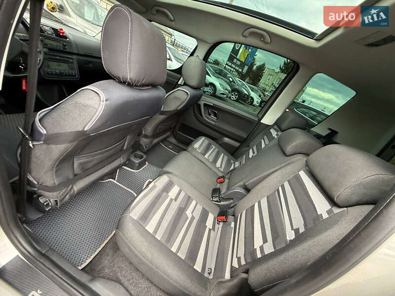 Мікровен Skoda Roomster 2006 в Стрию