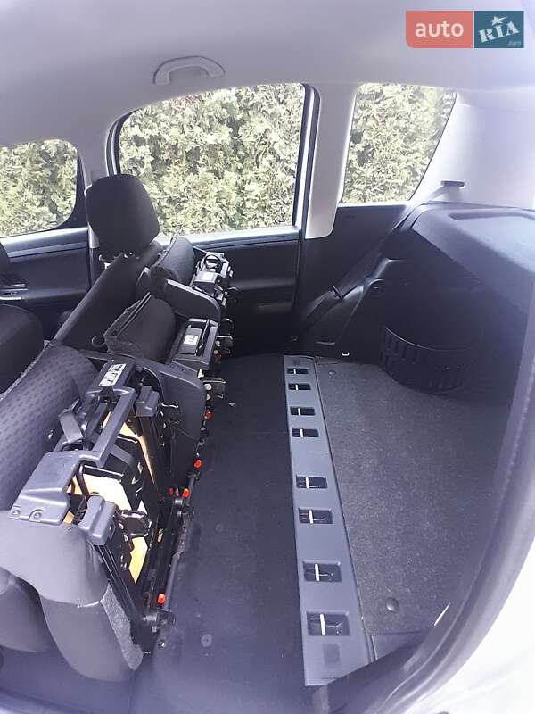 Мікровен Skoda Roomster 2013 в Івано-Франківську фото 13 Мікровен Skoda Roomster 2013 в Івано-Франківську