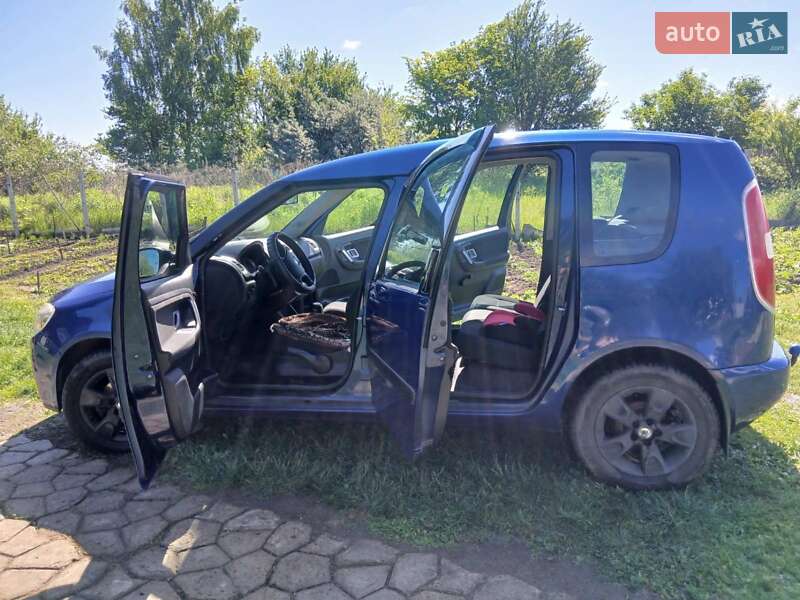 Микровэн Skoda Roomster 2008 в Чернигове