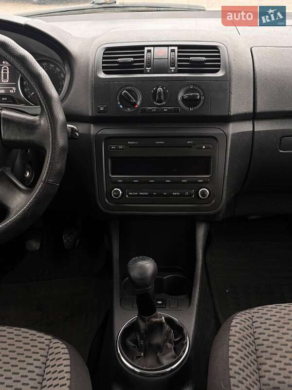 Микровэн Skoda Roomster 2010 в Львове