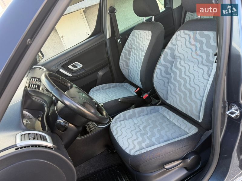 Мікровен Skoda Roomster 2009 в Дрогобичі