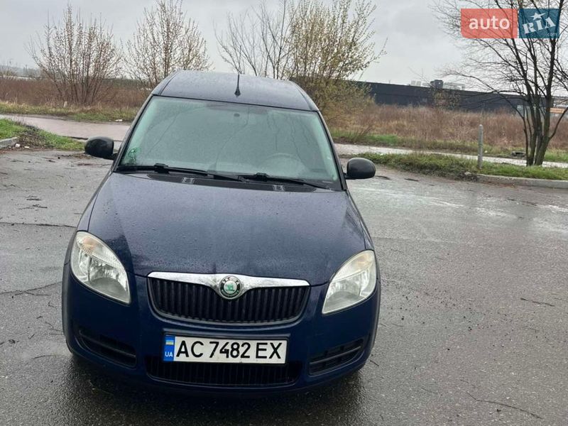 Микровэн Skoda Roomster 2009 в Борисполе
