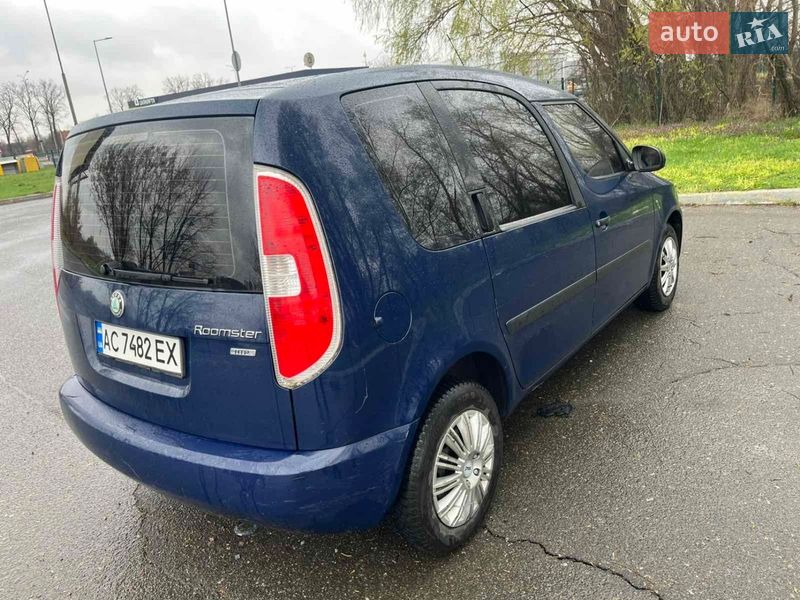 Микровэн Skoda Roomster 2009 в Борисполе