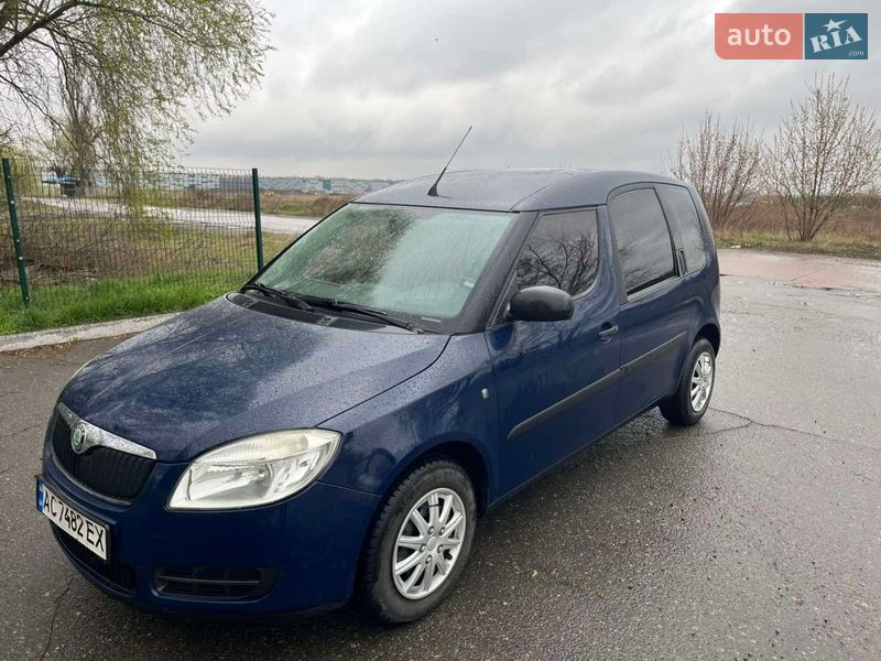 Микровэн Skoda Roomster 2009 в Борисполе