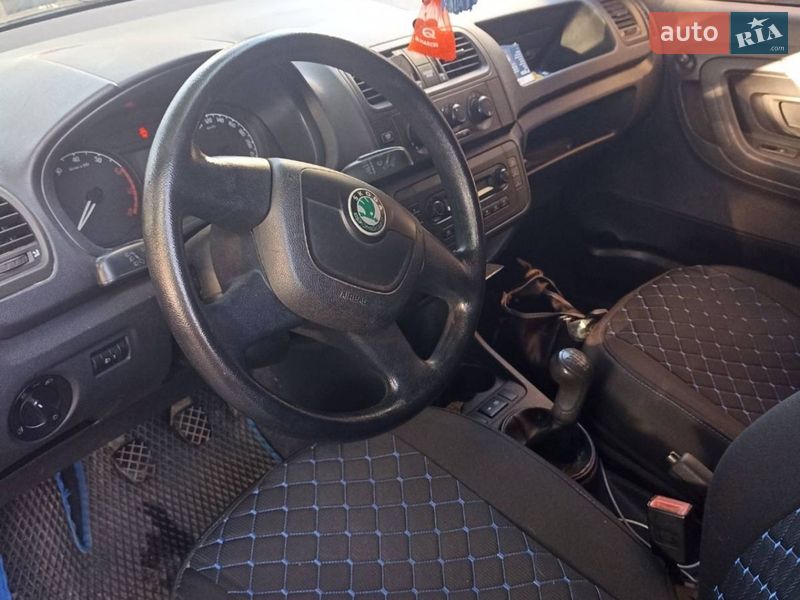 Микровэн Skoda Roomster 2009 в Борисполе