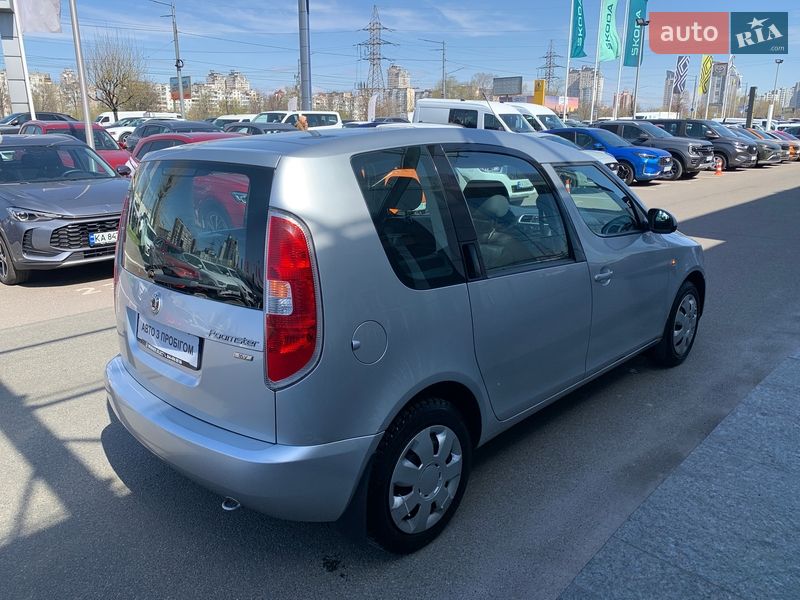 Микровэн Skoda Roomster 2008 в Киеве