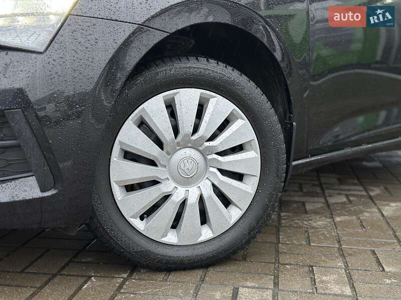 Хэтчбек Skoda Scala 2021 в Киеве