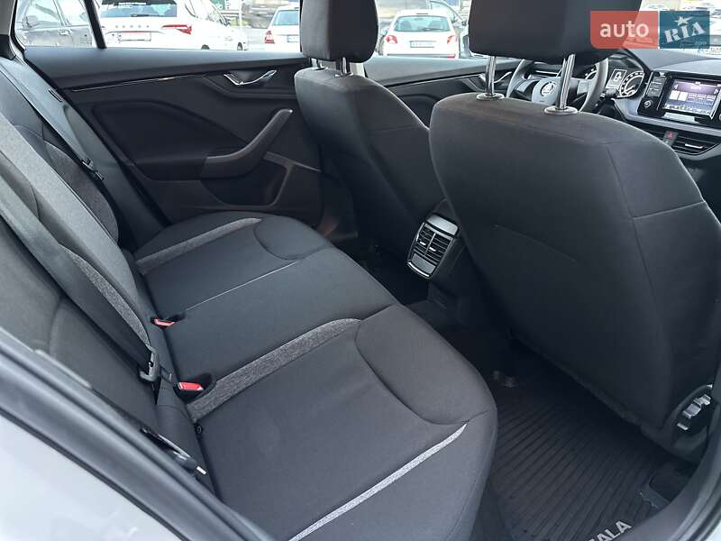 Хэтчбек Skoda Scala 2023 в Киеве