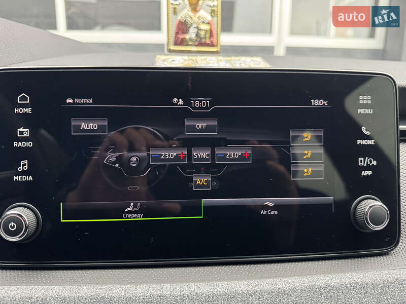 Хэтчбек Skoda Scala 2024 в Мукачево