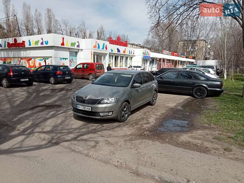 Хэтчбек Skoda Spaceback 2015 в Одессе