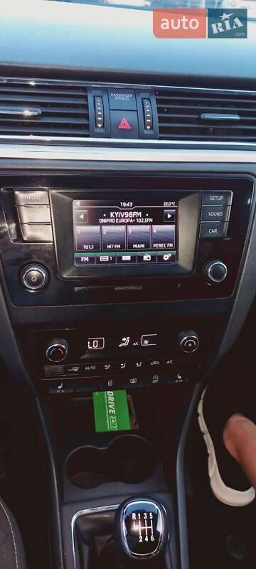 Хэтчбек Skoda Spaceback 2015 в Каменском